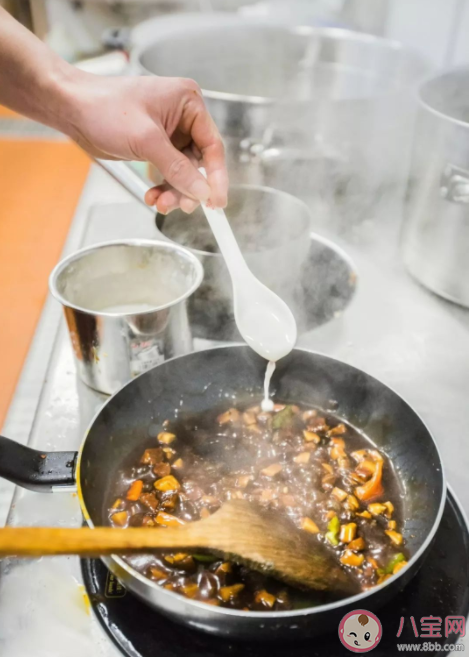 為什么很多女性不抽煙也會得肺癌 肺癌如何預防 為什么很多女性不抽煙也會得肺癌 肺癌如何預防