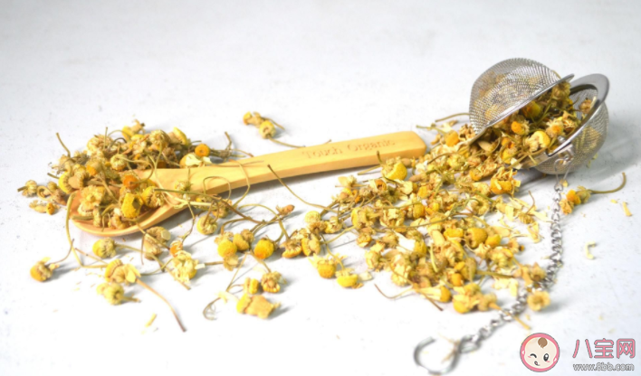 菊花不蒸可以直接曬干嗎 菊花烘干與自然曬干的區(qū)別是什么