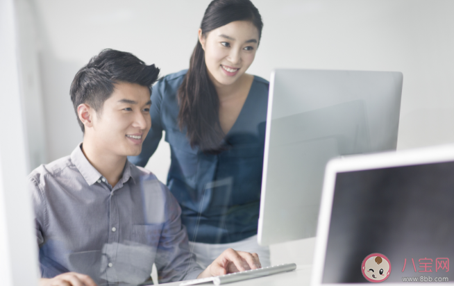 法學(xué)生畢業(yè)后有哪些就業(yè)方向 為什么法學(xué)生的就業(yè)率不高