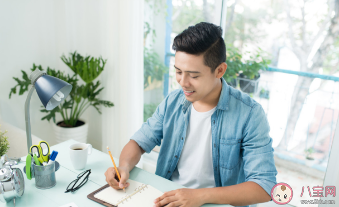 法學(xué)生畢業(yè)后有哪些就業(yè)方向 為什么法學(xué)生的就業(yè)率不高