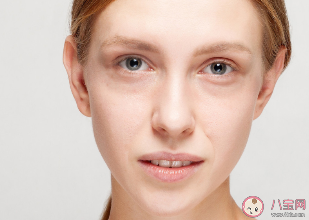 黑眼圈形成和入睡時(shí)間有關(guān)嗎 為什么沒有熬夜也有黑眼圈 黑眼圈形成和入睡時(shí)間有關(guān)嗎 為什么沒有熬夜也有黑眼圈