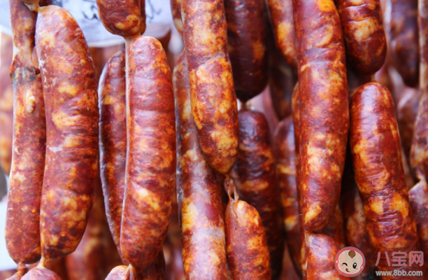 做香腸為什么要用牙簽弄幾個(gè)洞 怎么做出咸淡適中的好吃香腸
