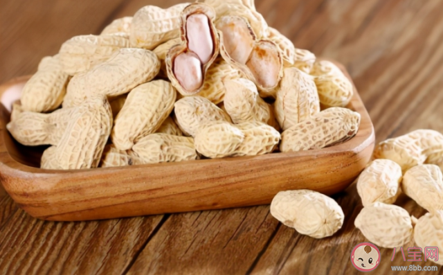 經(jīng)常吃花生能變聰明嗎 經(jīng)常吃花生對(duì)身體有什么好處 經(jīng)常吃花生能變聰明嗎 經(jīng)常吃花生對(duì)身體有什么好處