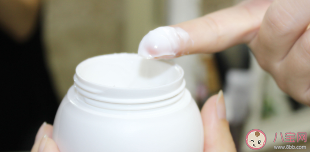 兒童面霜里含香精有危害嗎 購買兒童護膚品有哪些坑 兒童面霜里含香精有危害嗎 購買兒童護膚品有哪些坑