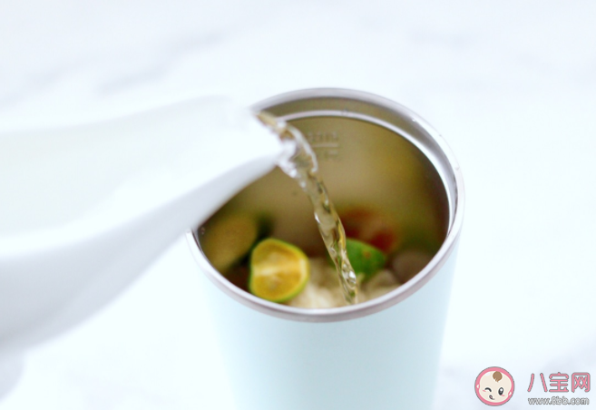 保溫杯里泡紅棗枸杞為什么會爆炸 如何正確使用保溫杯 保溫杯里泡紅棗枸杞為什么會爆炸 如何正確使用保溫杯