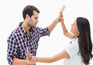 家暴后不離婚是為孩子好嗎 孩子目睹家暴怎么驅散童年陰影