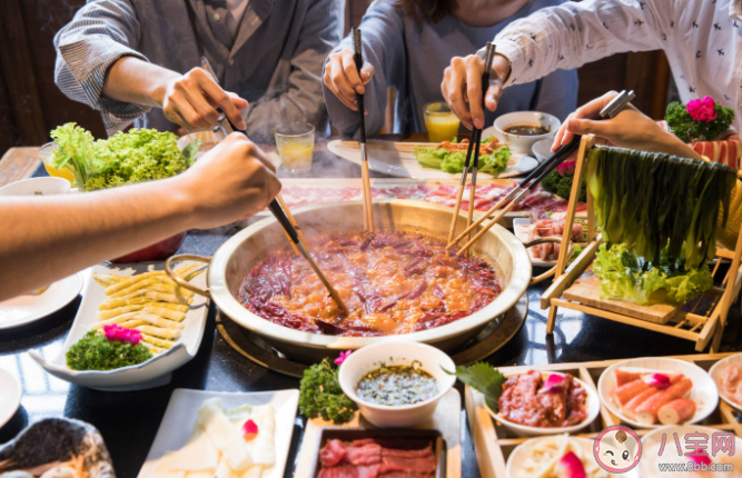 為什么天一冷就想吃火鍋 年輕人聚餐為什么都愛吃火鍋