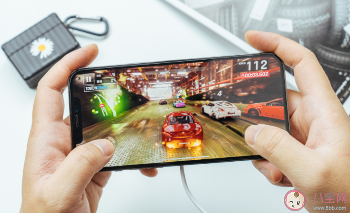 手機邊玩邊充電損害電池有科學依據嗎 怎么延長電池壽命