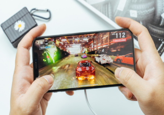 手機邊玩邊充電損害電池有科學依據嗎 怎么延長電池壽命