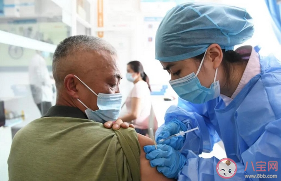 為什么老年人也要打新冠疫苗 打完疫苗后一定要留觀半小時嗎