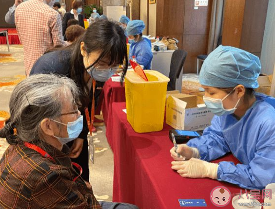 為什么老年人也要打新冠疫苗 打完疫苗后一定要留觀半小時嗎