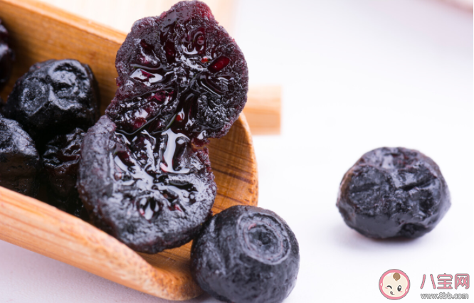 藍莓干一天吃多少好 藍莓干可以泡水喝嗎 藍莓干一天吃多少好 藍莓干可以泡水喝嗎