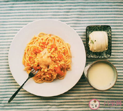 如何做出既簡單又營養(yǎng)的早餐 早餐怎么吃出幸福感 如何做出既簡單又營養(yǎng)的早餐 早餐怎么吃出幸福感