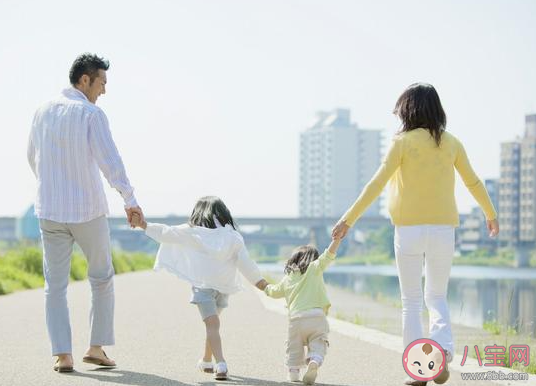 生二胎后老大會被忽略嗎 二胎出生后怎樣對待大寶