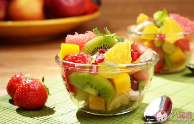 嬰兒水果吃多了會便秘嗎 什么時候給孩子吃水果好 嬰兒水果吃多了會便秘嗎 什么時候給孩子吃水果好