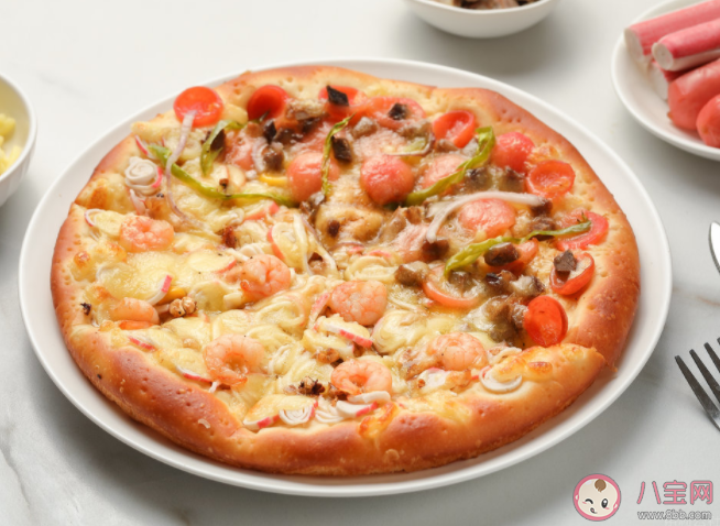 沒解凍的披薩可以直接烤嗎 打包的披薩怎么加熱更美味 沒解凍的披薩可以直接烤嗎 打包的披薩怎么加熱更美味