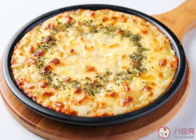 沒解凍的披薩可以直接烤嗎 打包的披薩怎么加熱更美味 沒解凍的披薩可以直接烤嗎 打包的披薩怎么加熱更美味