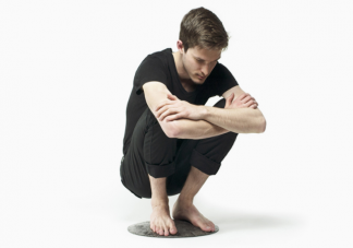 久蹲起立眼前發黑是怎么回事 如何緩解頭暈眼前發黑的癥狀