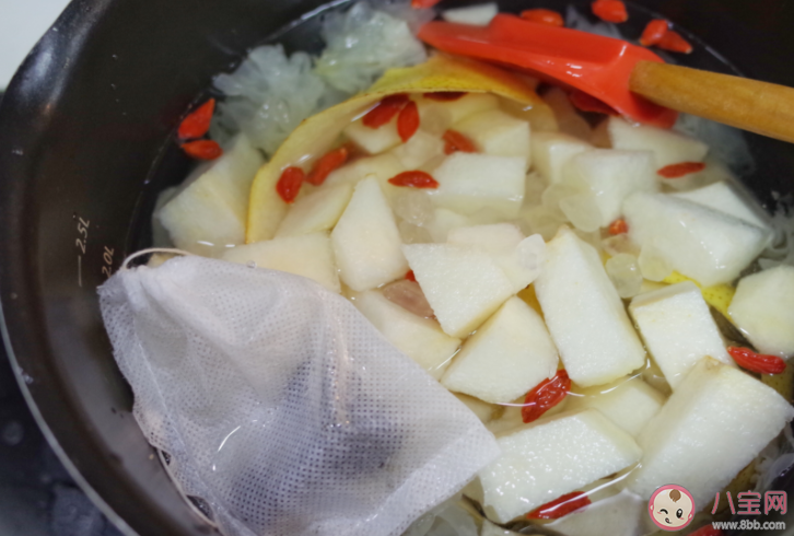 熬梨湯真能潤肺止咳嗎 ?為什么煮出的梨湯發(fā)黑 熬梨湯真能潤肺止咳嗎 ?為什么煮出的梨湯發(fā)黑