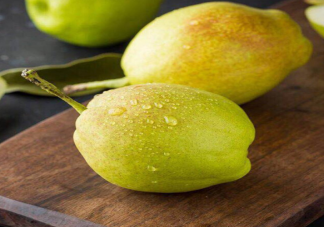 庫爾勒香梨為什么油油的 庫爾勒香梨哪種更好吃