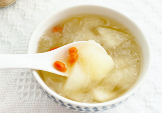 熬梨湯真能潤肺止咳嗎 ?為什么煮出的梨湯發(fā)黑