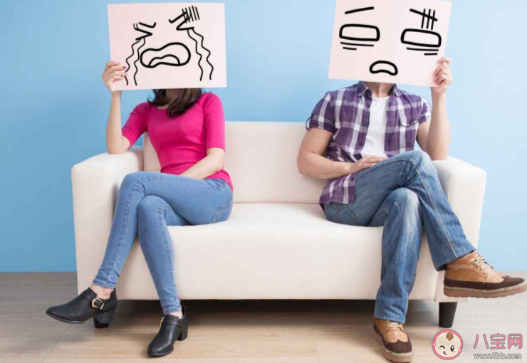 為什么大家都愛(ài)蹺二郎腿 如何糾正二郎腿