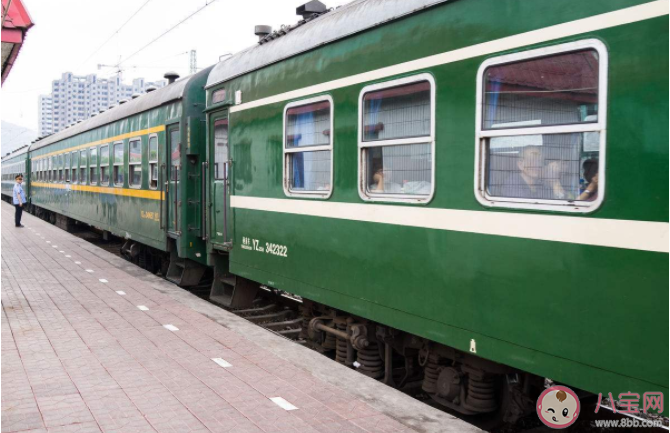 為什么不取消綠皮火車 綠皮火車應(yīng)該取消嗎 為什么不取消綠皮火車 綠皮火車應(yīng)該取消嗎
