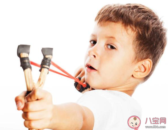 老人帶孩子應注意什么 老人應該怎樣帶孩子 老人帶孩子應注意什么 老人應該怎樣帶孩子