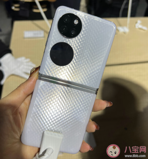 折疊屏手機買大還是買小 怎樣選擇折疊屏大小