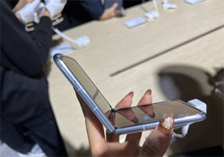 折疊屏手機(jī)買大還是買小 怎樣選擇折疊屏大小