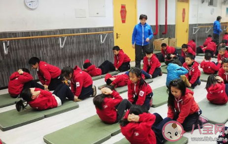 螞蟻莊園抱頭式仰臥起坐說法正確的是 12月28日答案更新 螞蟻莊園抱頭式仰臥起坐說法正確的是 12月28日答案更新