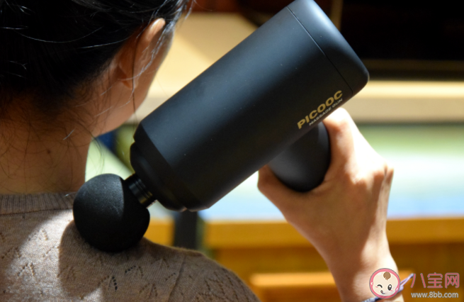 筋膜槍是智商稅嗎 怎么使用才能起到按摩放松的效果