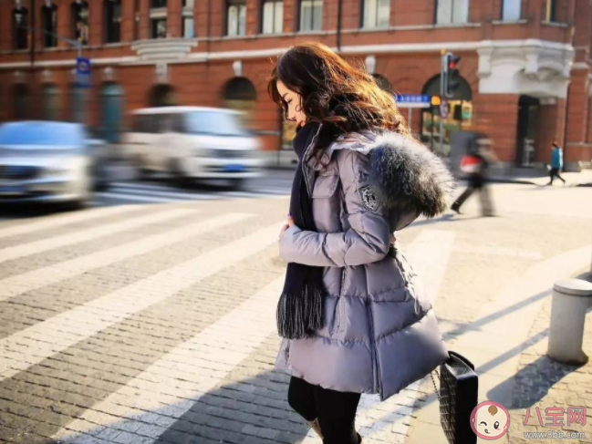 為了不破壞羽絨服的保暖性下列哪種清洗方式更合適 螞蟻莊園12月29日答案