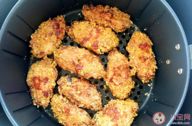 空氣炸鍋可以放點水嗎 空氣炸鍋適合做什么菜