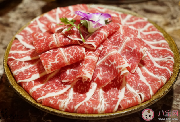 霜降牛肉的霜降指的是什么 霜降牛肉和雪花牛肉有什么區(qū)別 霜降牛肉的霜降指的是什么 霜降牛肉和雪花牛肉有什么區(qū)別