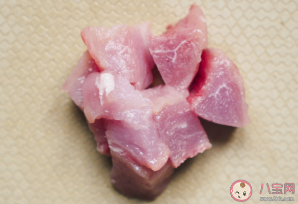 給寶寶吃菠菜泥補鐵嗎 盲目補鐵不可取 給寶寶吃菠菜泥補鐵嗎 盲目補鐵不可取