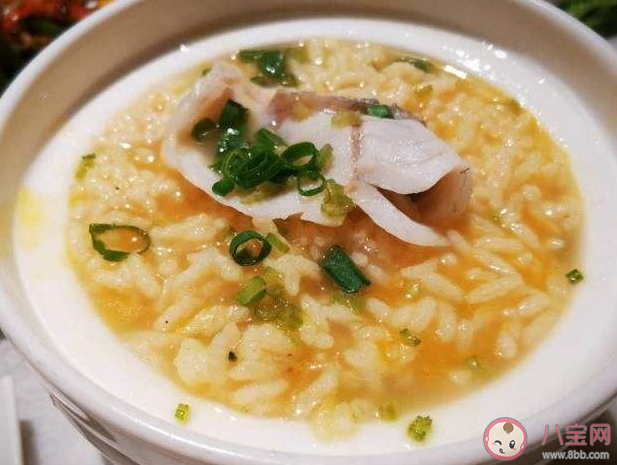 湯泡飯真的傷胃嗎 經(jīng)常吃湯泡飯好嗎 湯泡飯真的傷胃嗎 經(jīng)常吃湯泡飯好嗎