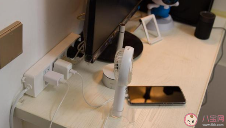 有些人習(xí)慣把很多電器的插頭插到同一個電源插板上這么做 螞蟻莊園1月6日答案介紹 有些人習(xí)慣把很多電器的插頭插到同一個電源插板上這么做 螞蟻莊園1月6日答案介紹