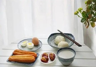 經(jīng)常餓一頓或引發(fā)膽結(jié)石 早午餐一起吃真的好嗎