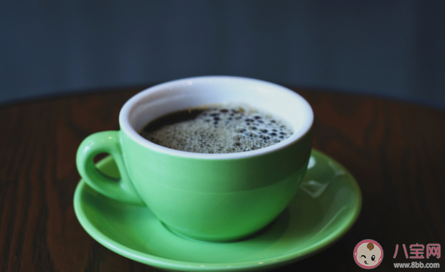 手沖咖啡和普通速溶咖啡的區(qū)別是什么 手沖咖啡的關(guān)鍵是什么 手沖咖啡和普通速溶咖啡的區(qū)別是什么 手沖咖啡的關(guān)鍵是什么