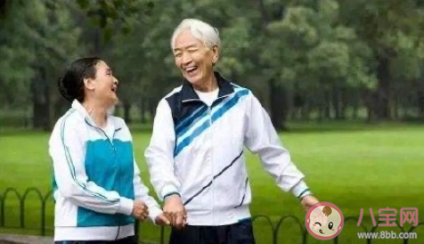 老人如何做到心態(tài)平衡 老人怎樣有一個(gè)平和的心 老人如何做到心態(tài)平衡 老人怎樣有一個(gè)平和的心