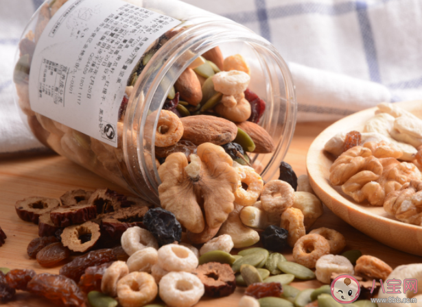 堅(jiān)果每天吃多少比較好 每天1包堅(jiān)果會(huì)得高血脂嗎 堅(jiān)果每天吃多少比較好 每天1包堅(jiān)果會(huì)得高血脂嗎