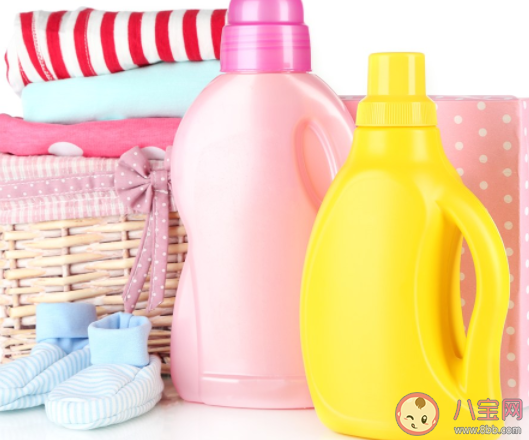 不同的洗衣液可以混合使用嗎 含有熒光劑的洗衣液會致癌嗎 不同的洗衣液可以混合使用嗎 含有熒光劑的洗衣液會致癌嗎