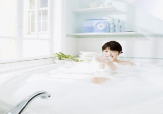 早上洗澡還是晚上洗澡好 洗澡的正確順序是什么