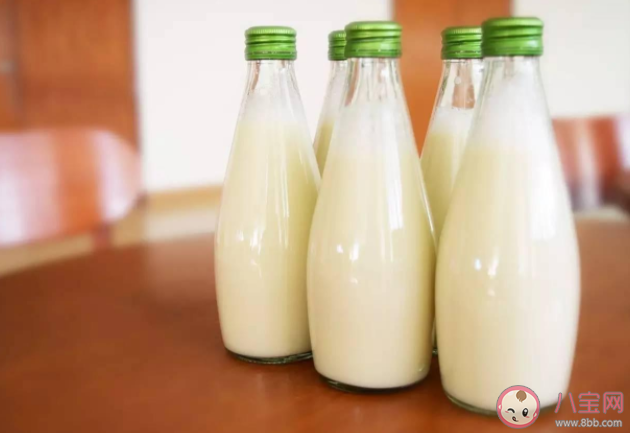 孩子喝牛奶有必要加糖嗎 兒童牛奶就是兒童純牛奶嗎 孩子喝牛奶有必要加糖嗎 兒童牛奶就是兒童純牛奶嗎