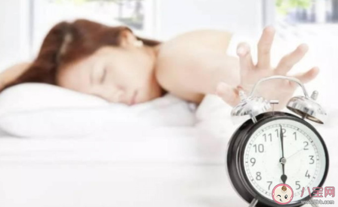 失眠到什么程度就該去醫(yī)院 失眠會(huì)引發(fā)哪些健康危機(jī)