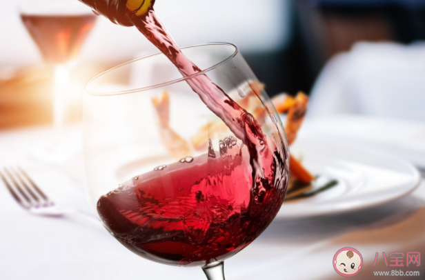 喝多了出現(xiàn)失溫癥有多危險(xiǎn) 為什么喝酒后會有身體暖和的假象