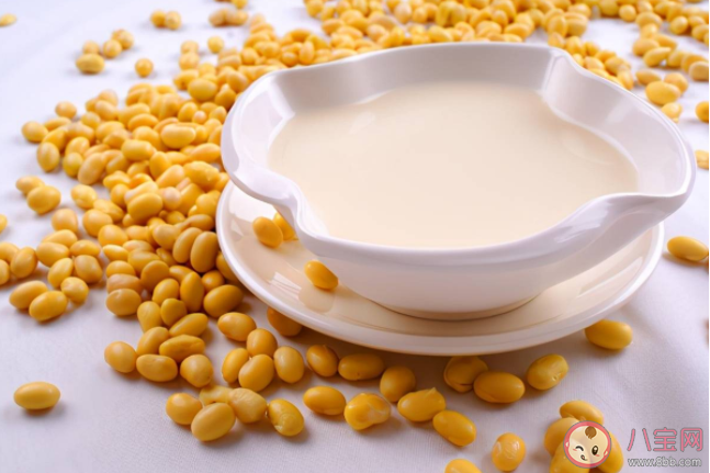 豆漿里有雌激素可以豐胸嗎 乳腺增生不能喝豆漿嗎