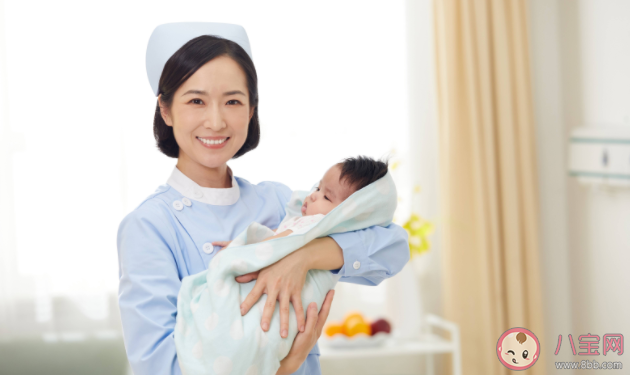 請月嫂有哪些好處 請月嫂要知道哪些信息