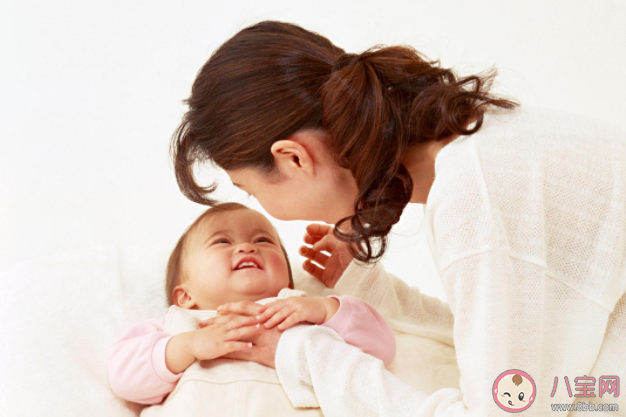 請月嫂有哪些好處 請月嫂要知道哪些信息